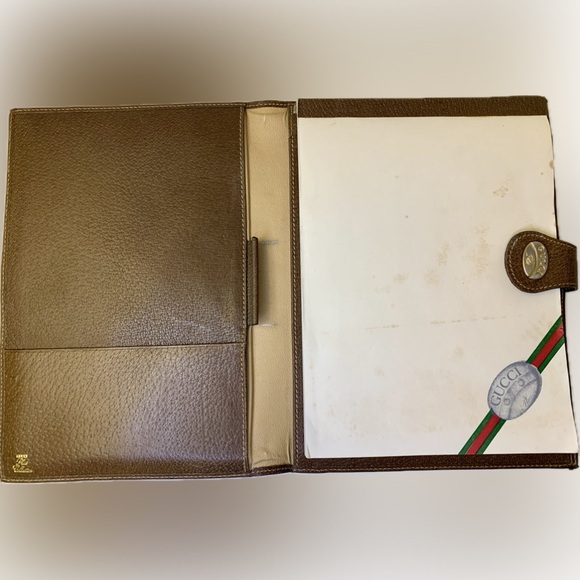 GUCCI PLUS RARE 1980s Leather Agenda w/original paper notepad. - Picture 1 of 13